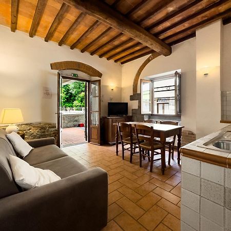 La Ferriera Exclusive Resort - Pool & Waterfall Loro Ciuffenna Luaran gambar