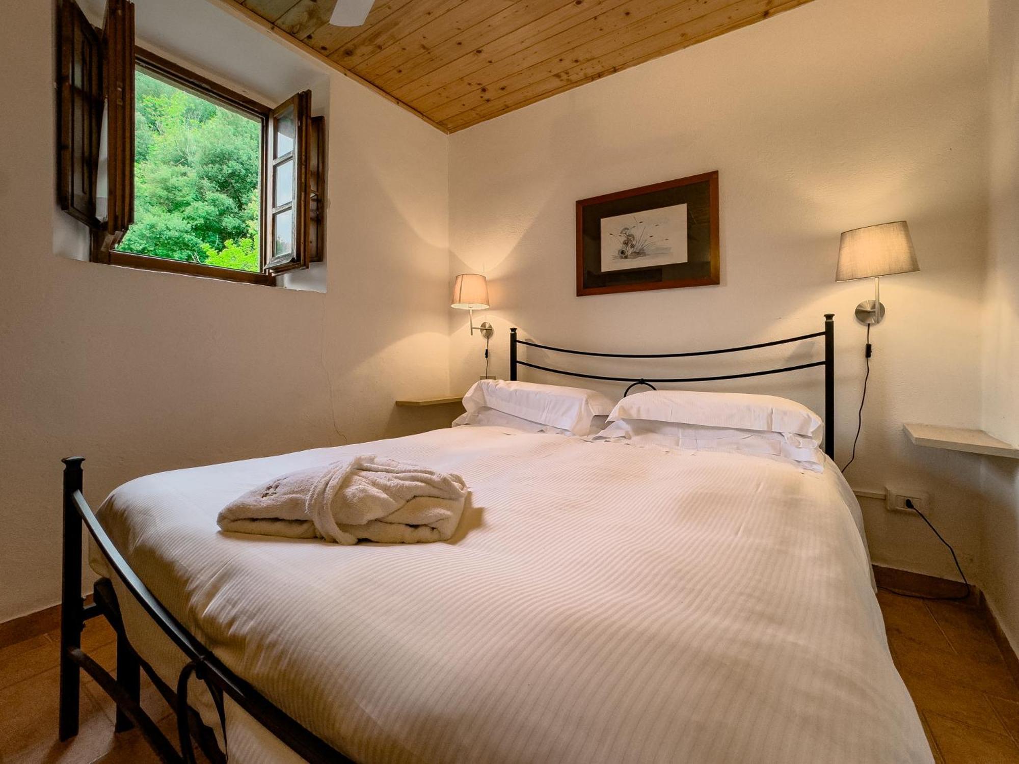 La Ferriera Exclusive Resort - Pool & Waterfall Loro Ciuffenna Luaran gambar