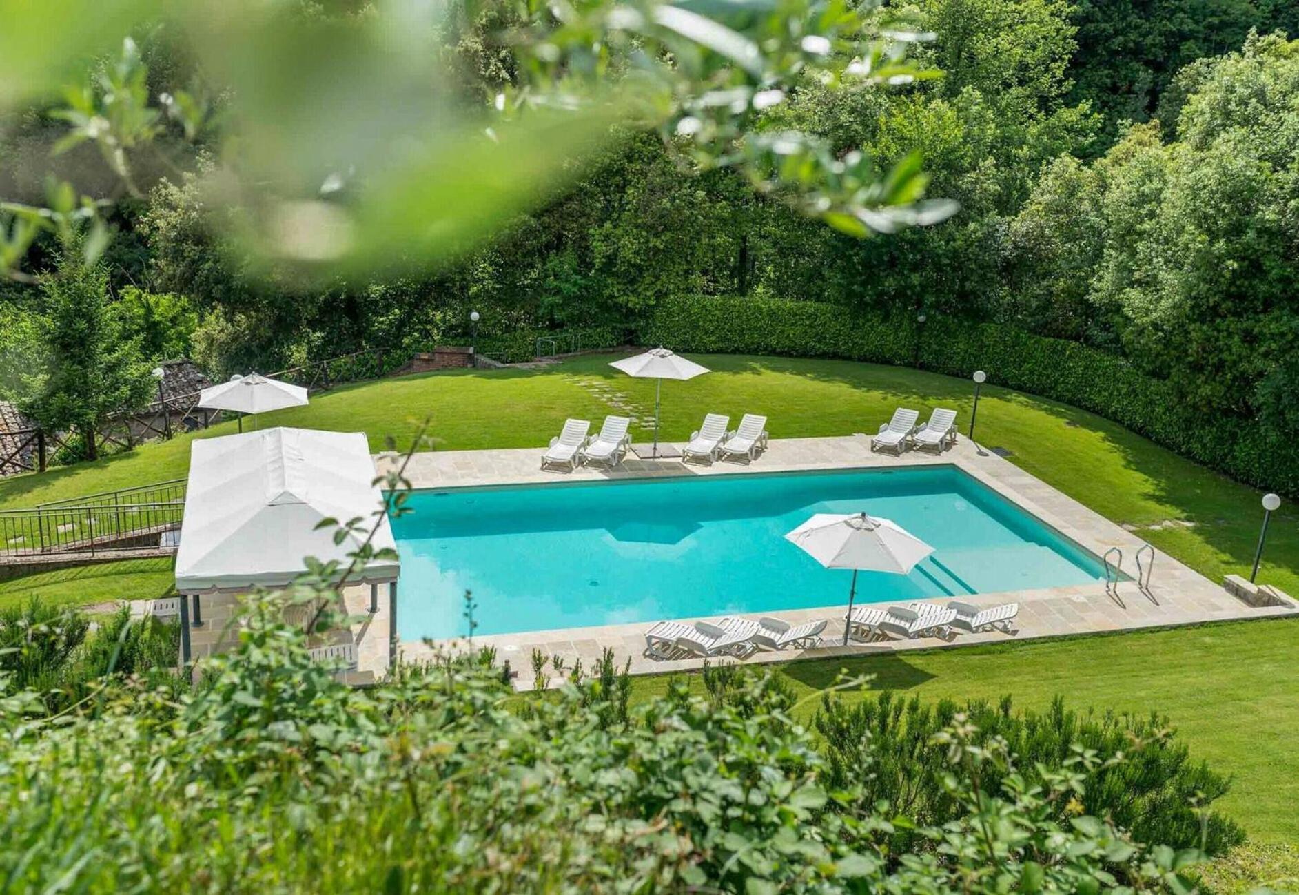 La Ferriera Exclusive Resort - Pool & Waterfall Loro Ciuffenna Luaran gambar