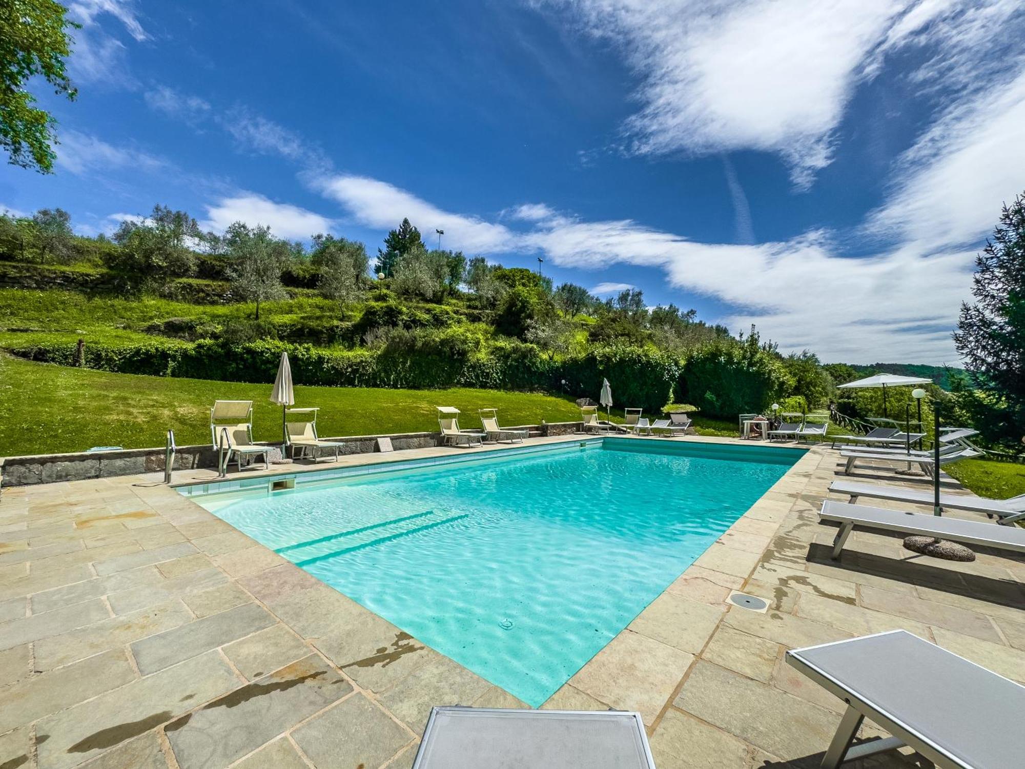 La Ferriera Exclusive Resort - Pool & Waterfall Loro Ciuffenna Luaran gambar