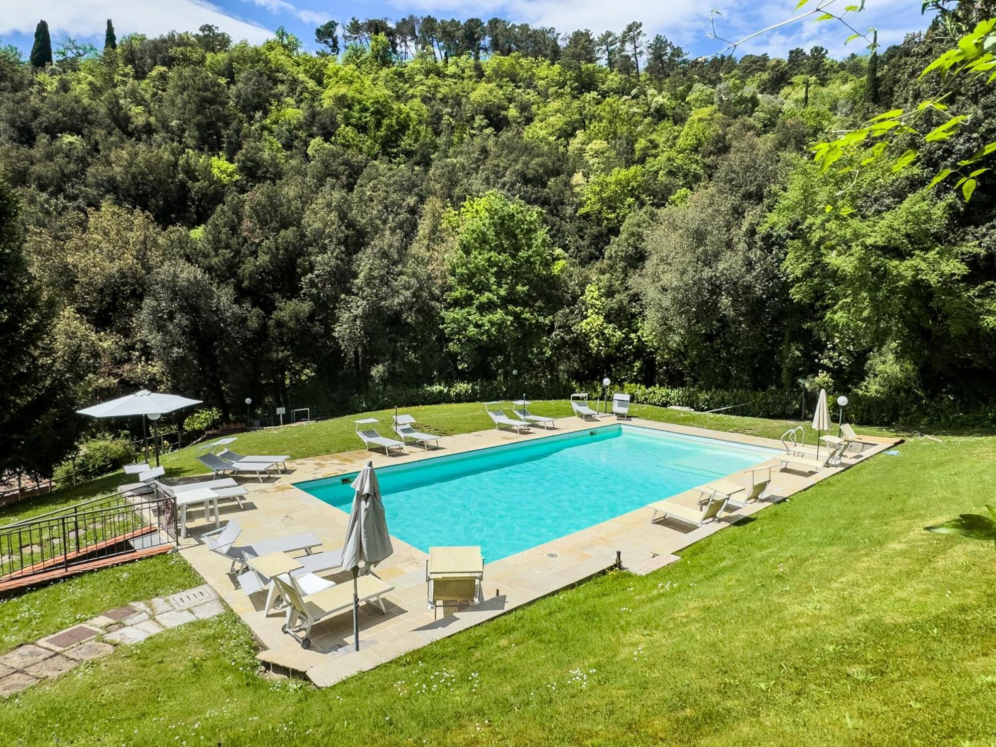 La Ferriera Exclusive Resort - Pool & Waterfall Loro Ciuffenna Luaran gambar