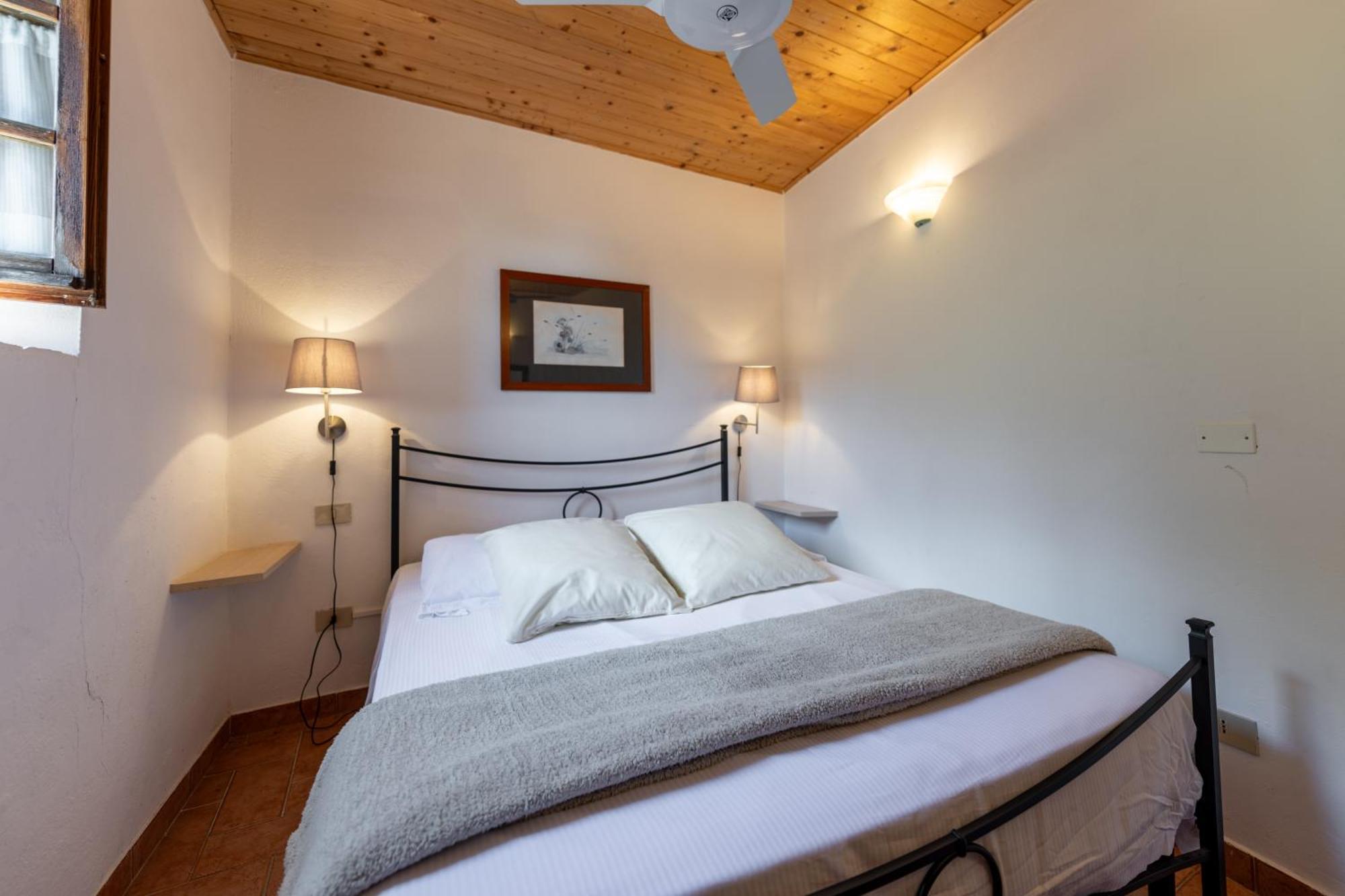 La Ferriera Exclusive Resort - Pool & Waterfall Loro Ciuffenna Luaran gambar