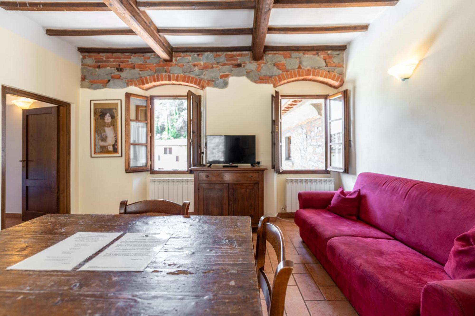 La Ferriera Exclusive Resort - Pool & Waterfall Loro Ciuffenna Luaran gambar